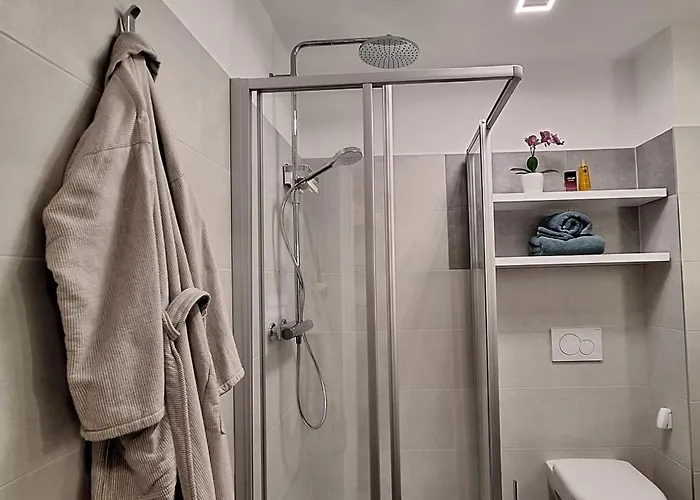 Alte Salzvilla Kır Evi